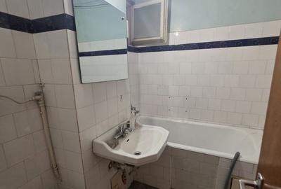 Apartament cu 3 camere decomandat în Scriitorilor