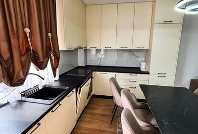 Apartament cu 2 camere decomandat în Tractorul - 2