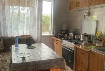 Apartament cu 3 camere decomandat în Inel II
