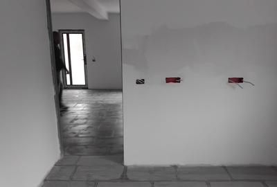 Casă individuală cu 4 camere cu Canalizare în Lumina - 6