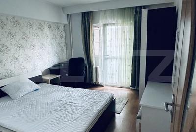 Apartament cu 3 camere decomandat, mobilat în Central
