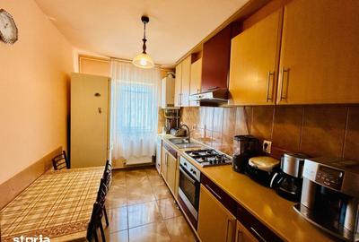 Apartament cu 3 camere decomandat în Central - 1