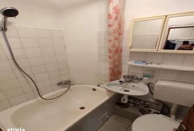 Garsonieră decomandată, mobilată în Complex Studențesc - 2