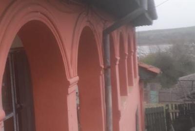 Casă cu 3 camere în Ostrov - 3