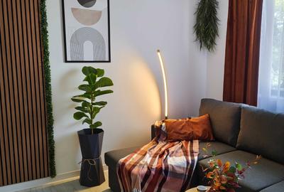Apartament cu 2 camere semidecomandat în Central