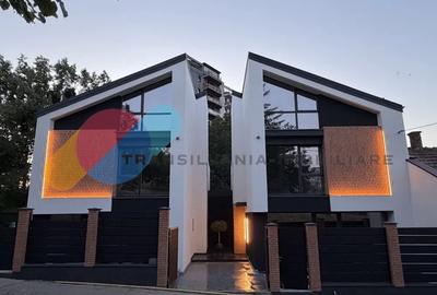 Duplex cu 4 camere cu Canalizare în Mănăștur