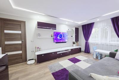 Apartament cu 2 camere decomandat în Micro 21