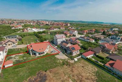 Casă cu 5 camere cu Teren 726 Mp în Sânmartin - 4