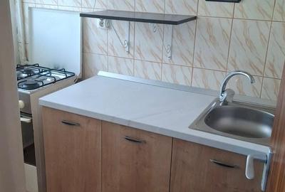 Garsonieră decomandată în Gorjului - 3