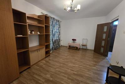 Garsonieră decomandată în Berceni