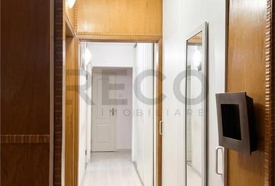 Apartament cu 3 camere în Decebal