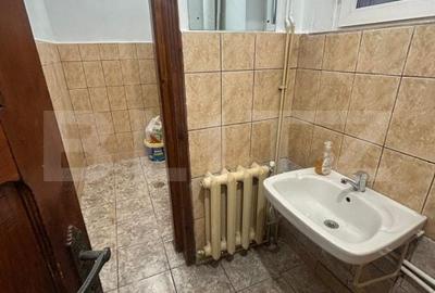 Spațiu comercial, de 80 mp, în Micro 2 - 2