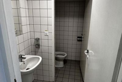 Spațiu comercial, de 157 mp, în Central - 3