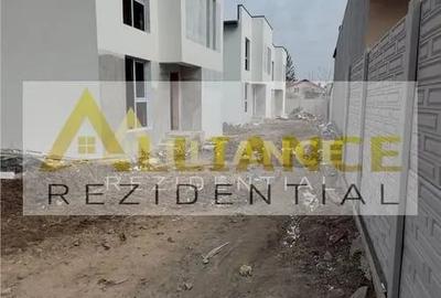 Casă cu 5 camere cu Teren 300 Mp în Central