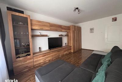 Apartament cu 2 camere decomandat în Micro 17