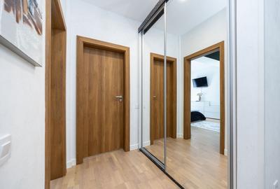 Apartament cu 3 camere, mobilat în Tractorul - 13