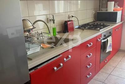 Apartament cu 2 camere decomandat, mobilat în Europa