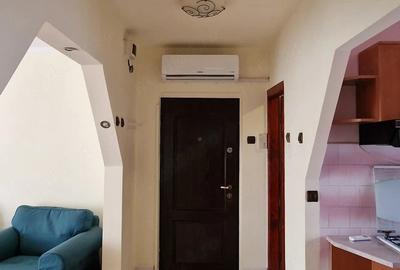 Apartament cu 3 camere decomandat în Cantemir - 1
