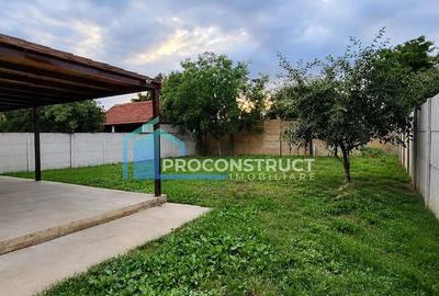 Casă cu 5 camere cu Teren 487 Mp în Plopi