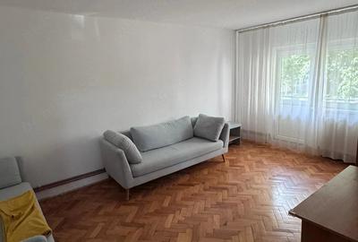Apartament cu 3 camere decomandat în Soarelui - 4