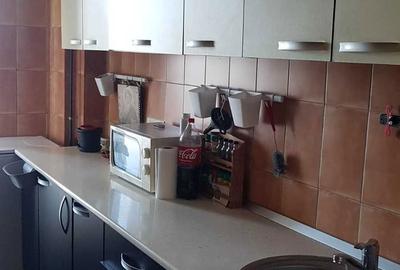 Apartament cu 3 camere decomandat în Micro 18 - 4
