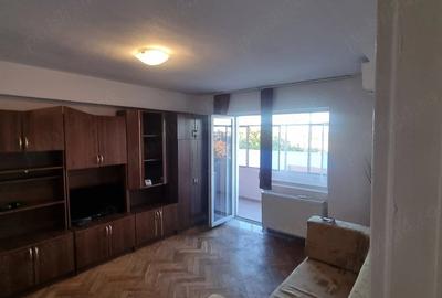 Apartament cu 2 camere semidecomandat în Ultracentral