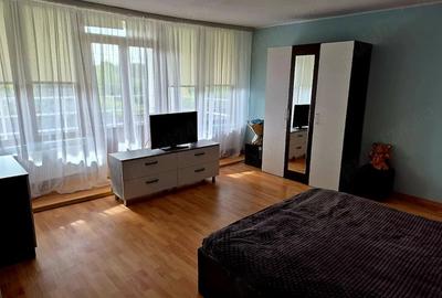 Casă cu Teren 885 Mp în Găgeni