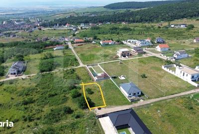Teren de 705 mp, în Cetate
