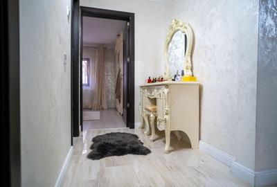 Apartament cu 3 camere în Central - 1