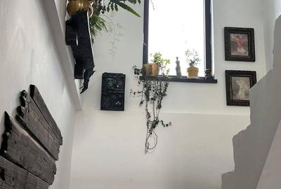 Casă cu 5 camere cu Teren 500 Mp în Central - 2