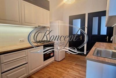 Apartament cu 3 camere semidecomandat în Ultracentral