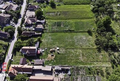 Casă cu 2 camere cu Teren 1962 Mp în Ernei