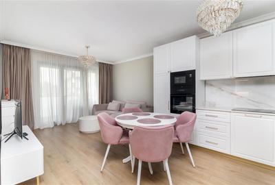 Apartament cu 3 camere semidecomandat în Gară
