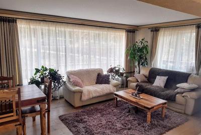 Casă cu Teren 5000 Mp în Corbeni - 2