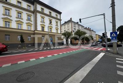 Spațiu comercial, de 85 mp, în Central