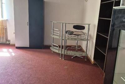 Apartament cu 2 camere decomandat în Central - 9