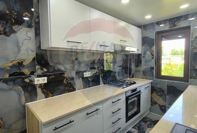 Apartament cu 3 camere semidecomandat, mobilat în Micro 40 - 13