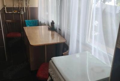 Apartament cu 2 camere decomandat în 9 Mai - 4