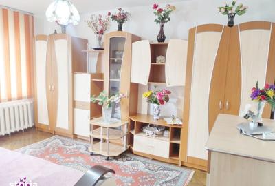 Apartament cu 2 camere decomandat în Nufărul - 5