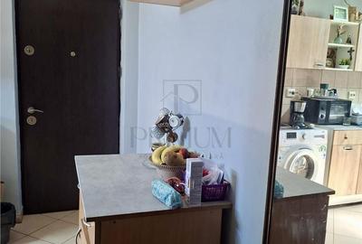 Apartament cu 2 camere decomandat în Est