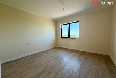 Duplex cu 5 camere cu Teren 300 Mp în Dumbrăvița - 9