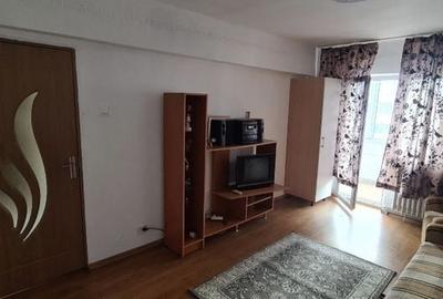 Apartament cu 3 camere decomandat în Central - 2
