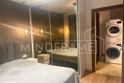 Apartament cu 3 camere în Apărătorii Patriei