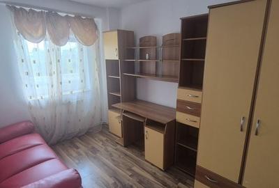 Apartament cu 3 camere decomandat în Central - 3