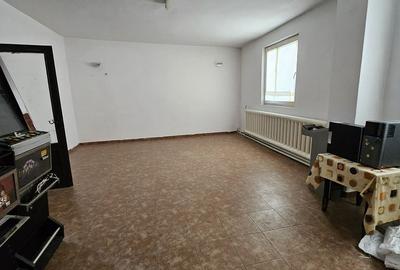 Spațiu comercial, de 224 mp, în Fortuna