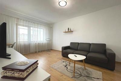 Apartament cu 2 camere decomandat, mobilat în E3