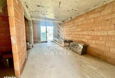 Casă cu 4 camere cu Teren 200 Mp în Girocului