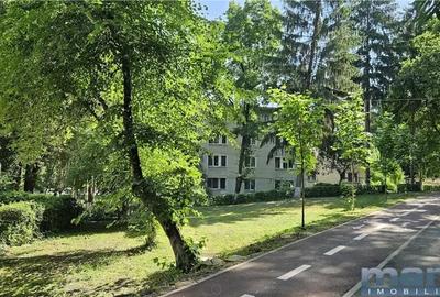 Apartament cu 3 camere decomandat în Tudor Vladimirescu