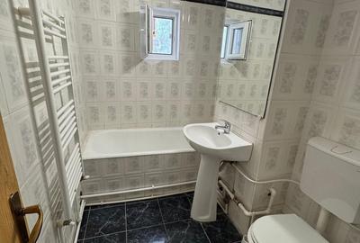 Apartament cu 3 camere decomandat în Țiglina 3
