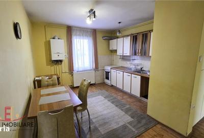 Apartament cu 4 camere în Central - 4